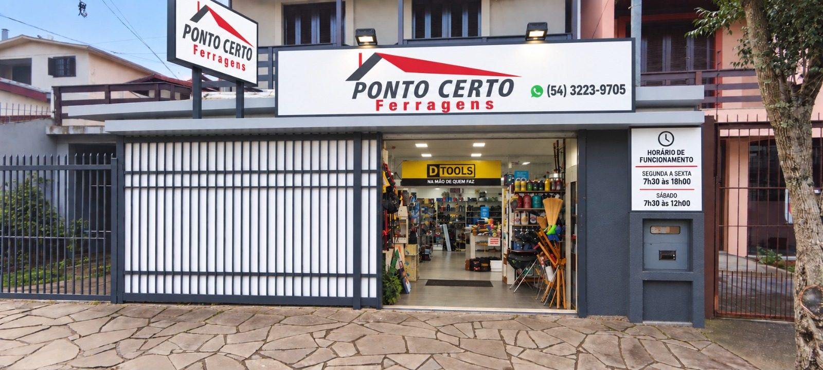 Fachada da Ponto Certo Ferragens na Rua Tereza Dalcanali Zugno, 280
